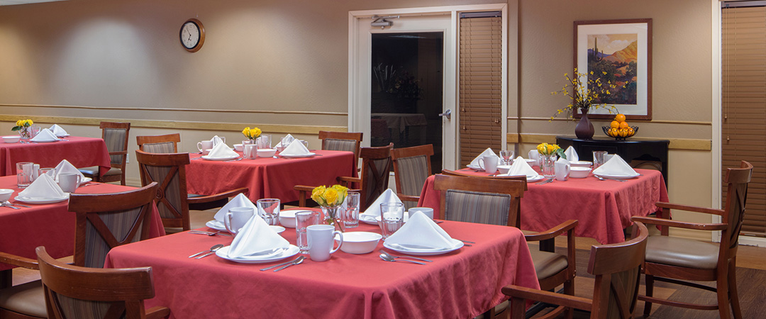 The dining room at the Ahwatukee Post Acute facility